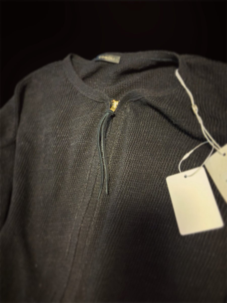 sakana__ction__'s tweet image. comoli

8G ZIP CARDIGAN

#comoli