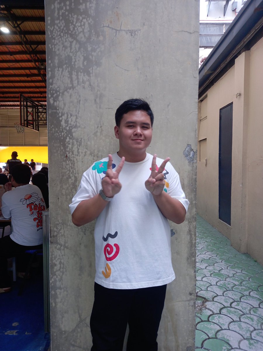 Kirk :^O tweet media