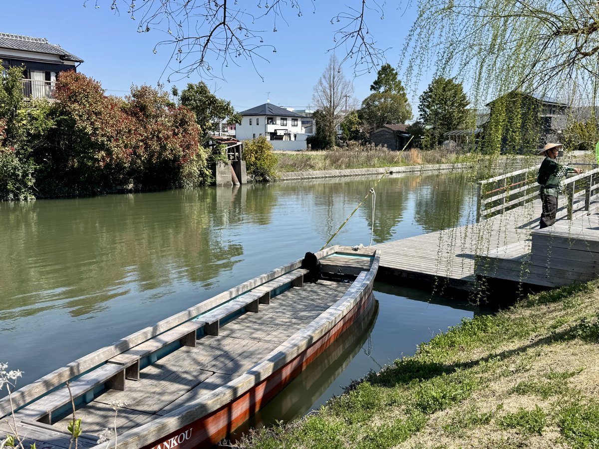 福岡県柳川市でおにぎりサミットローカル開催です。南魚沼市、みなべ町も参加。おにぎりは、おにぎり浅草宿六三浦さんが教えた中村学園の生徒から教えを受けた一年生（孫弟子みたい）たちが販売中です。#おにぎり協会