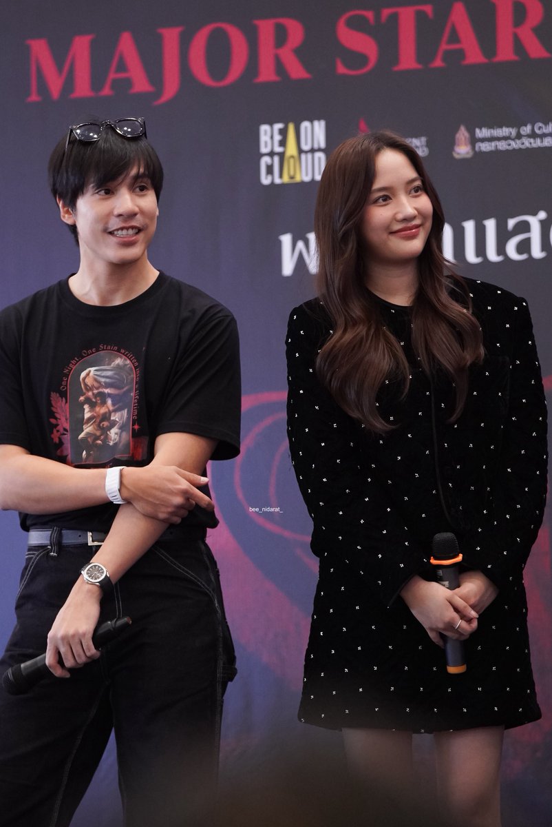 ฝากลูกอ้วมเลี้ยงน้องฟรีนหน่อยนะคะ

FREEN THE STAIN ROADSHOW
#ราคีRoadShow #ราคีTHESTAIN
#srchafreen #jesjpp