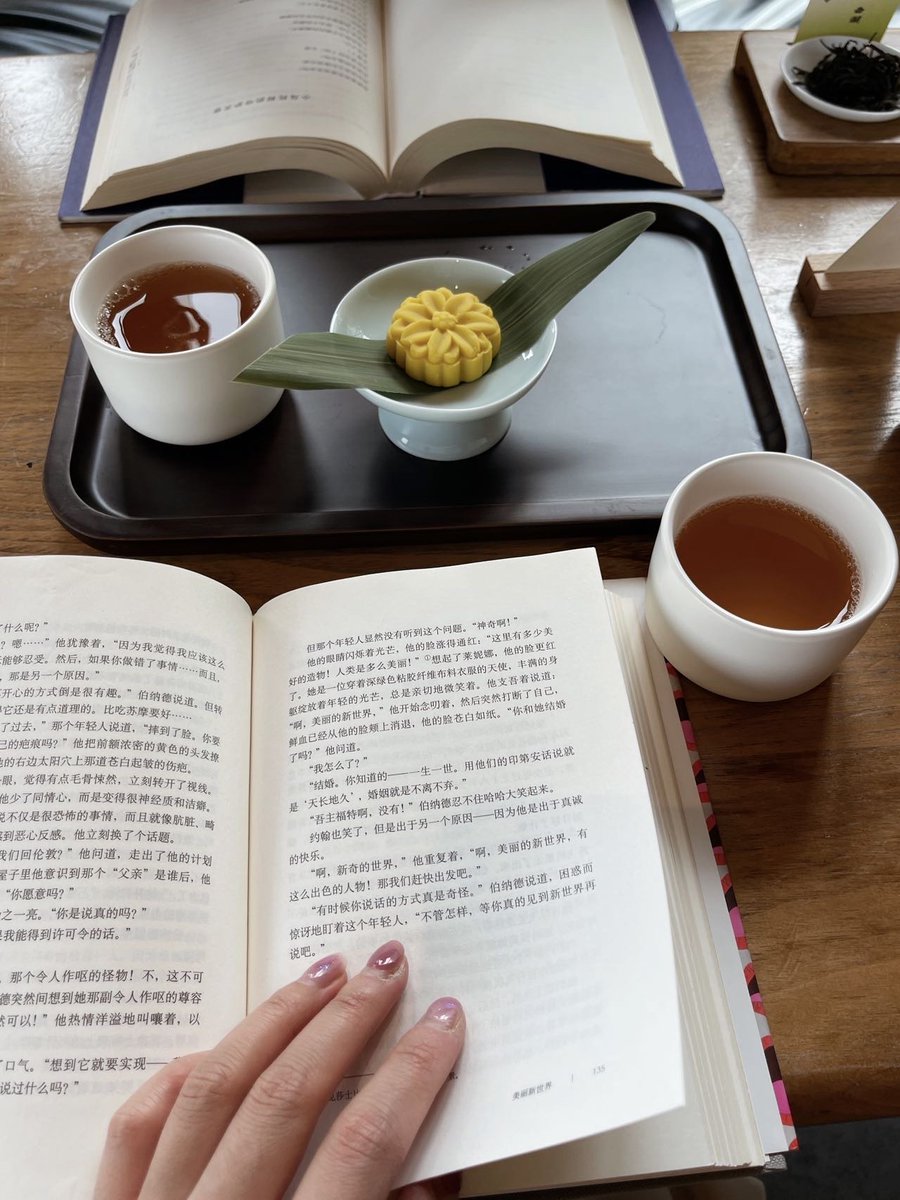 sinipo's tweet image. Staying late to wrap up the project—coffee in hand, focus sharp. Tomorrow’s deadline won’t wait, but progress feels good.  #OvertimeVibes #WorkInProgress