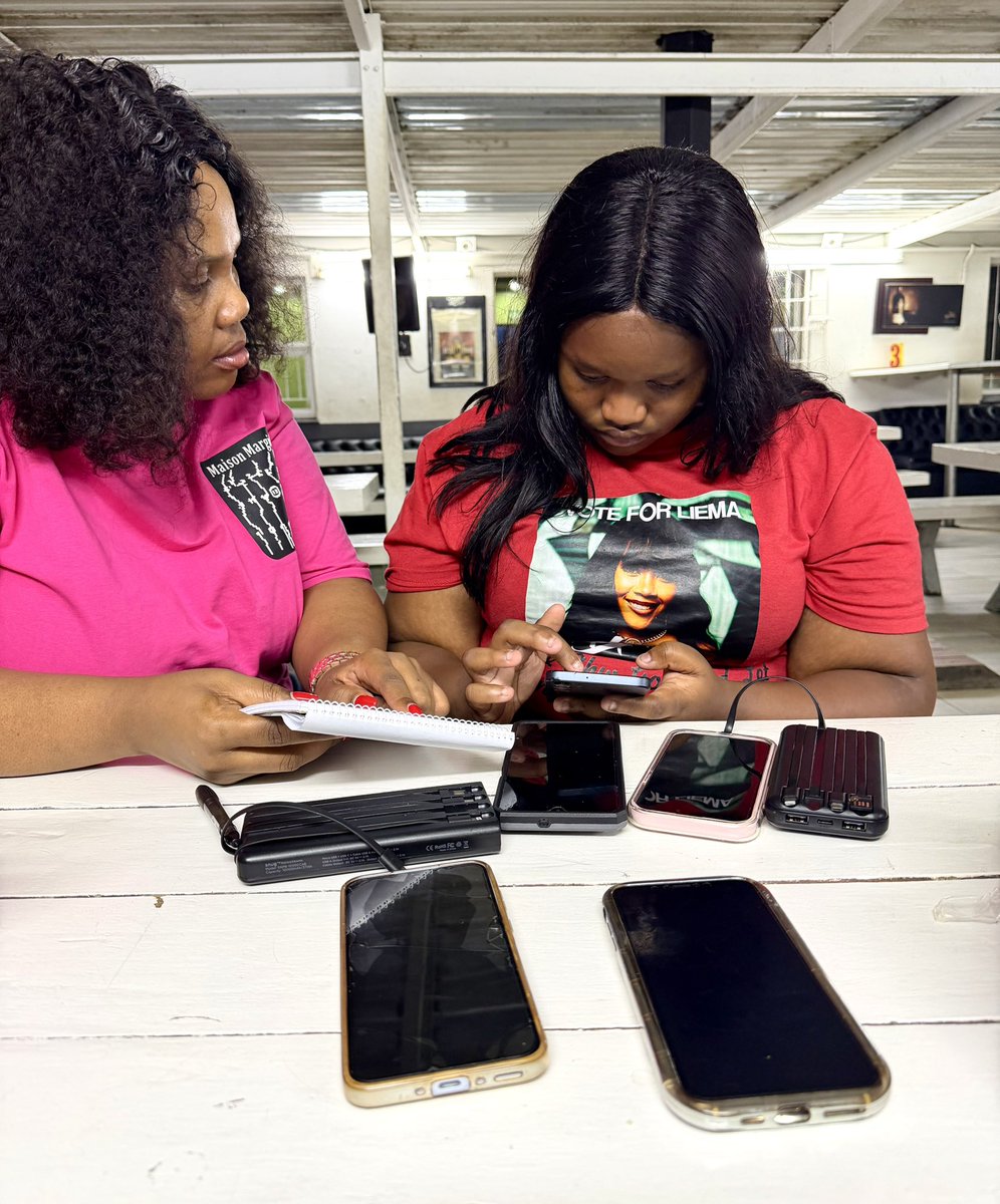 Lisa Lee Pakatwana 🇿🇦 tweet media