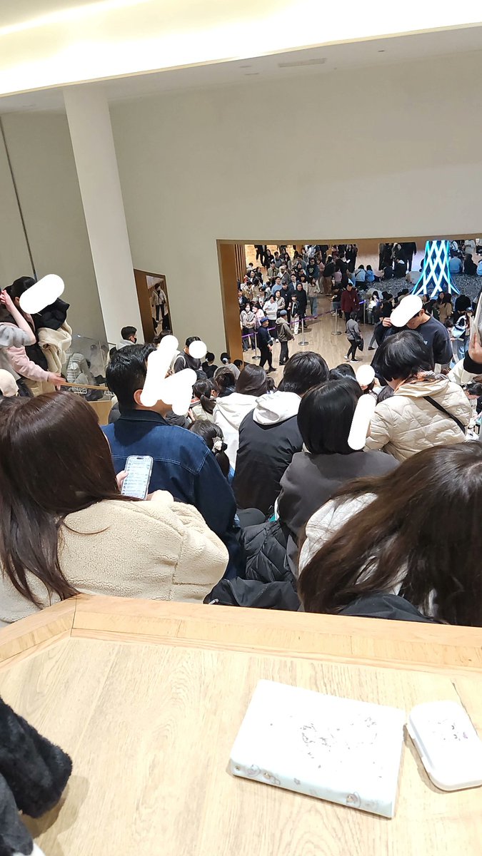 빈이 tweet media