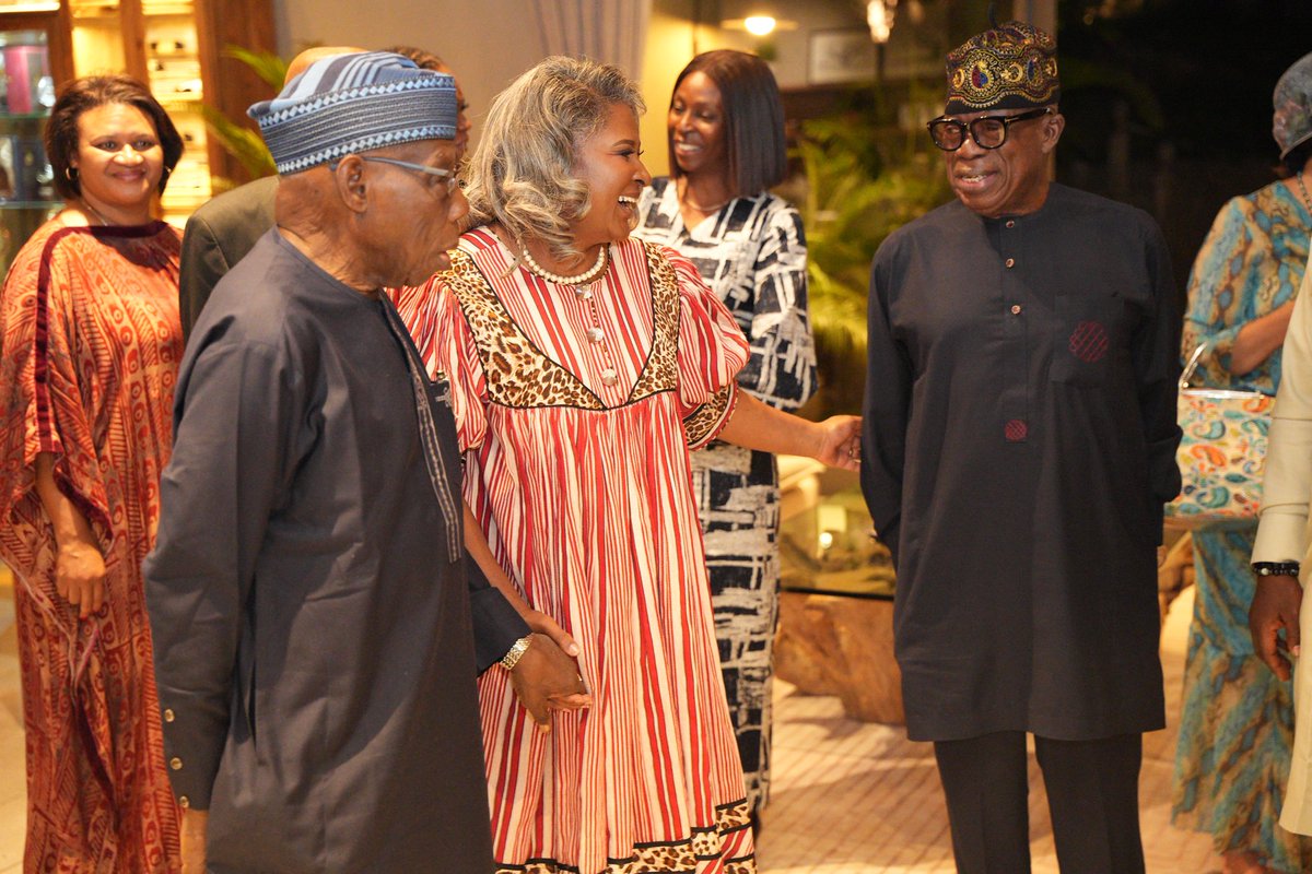 FirstLadyNam3's tweet photo. Yesterday, Ms Geingos received a courtesy visit from former President of the Federal Republic of Nigeria His Excellency Chief Olusegun Obasanjo, at her residence.

H.E. Obasanjo is in Namibia as the Guest of Honour for the 36th Independence anniversary celebrations. https://t.co/9ACp7lIjSB