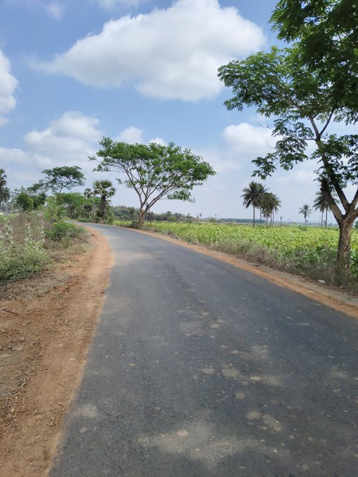 komalakrishn ™ tweet media