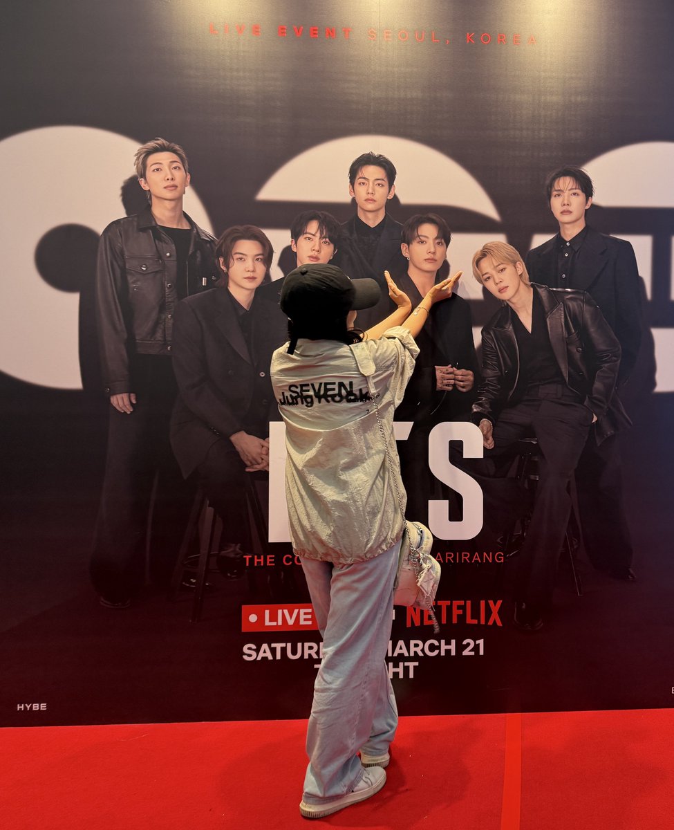 BTSthe7Kings's tweet photo. BTS THE COMEBACK LIVE | ARIRANG 💜❤️

#BTS #방탄소년단 #BTS_ARIRANG
#BTS_SWIM #KEEPSWIMMING
#BTSLiveonNetflix   #BTS_ARIRANG https://t.co/9fNXkF0FyL