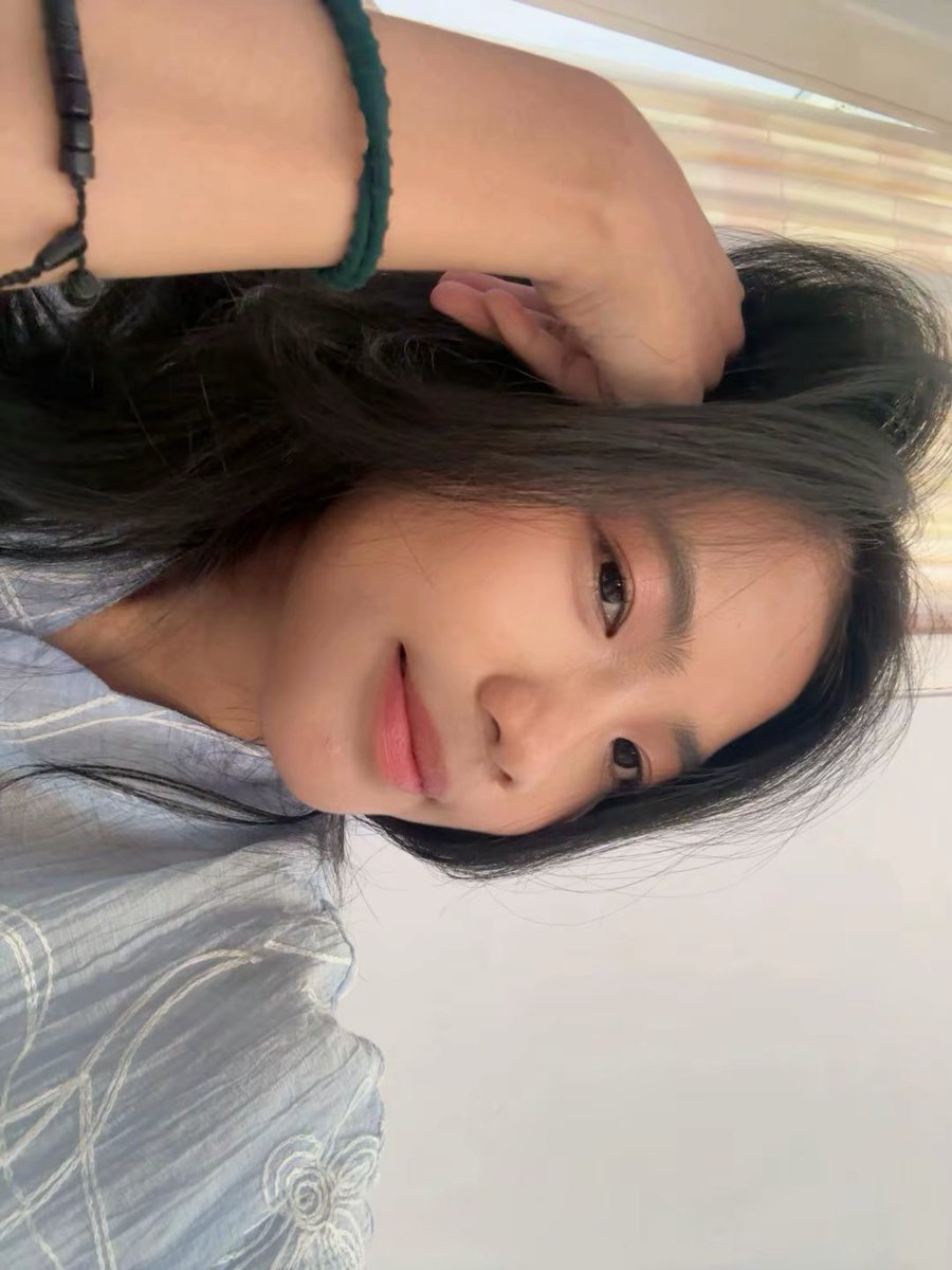 haloanin tweet media