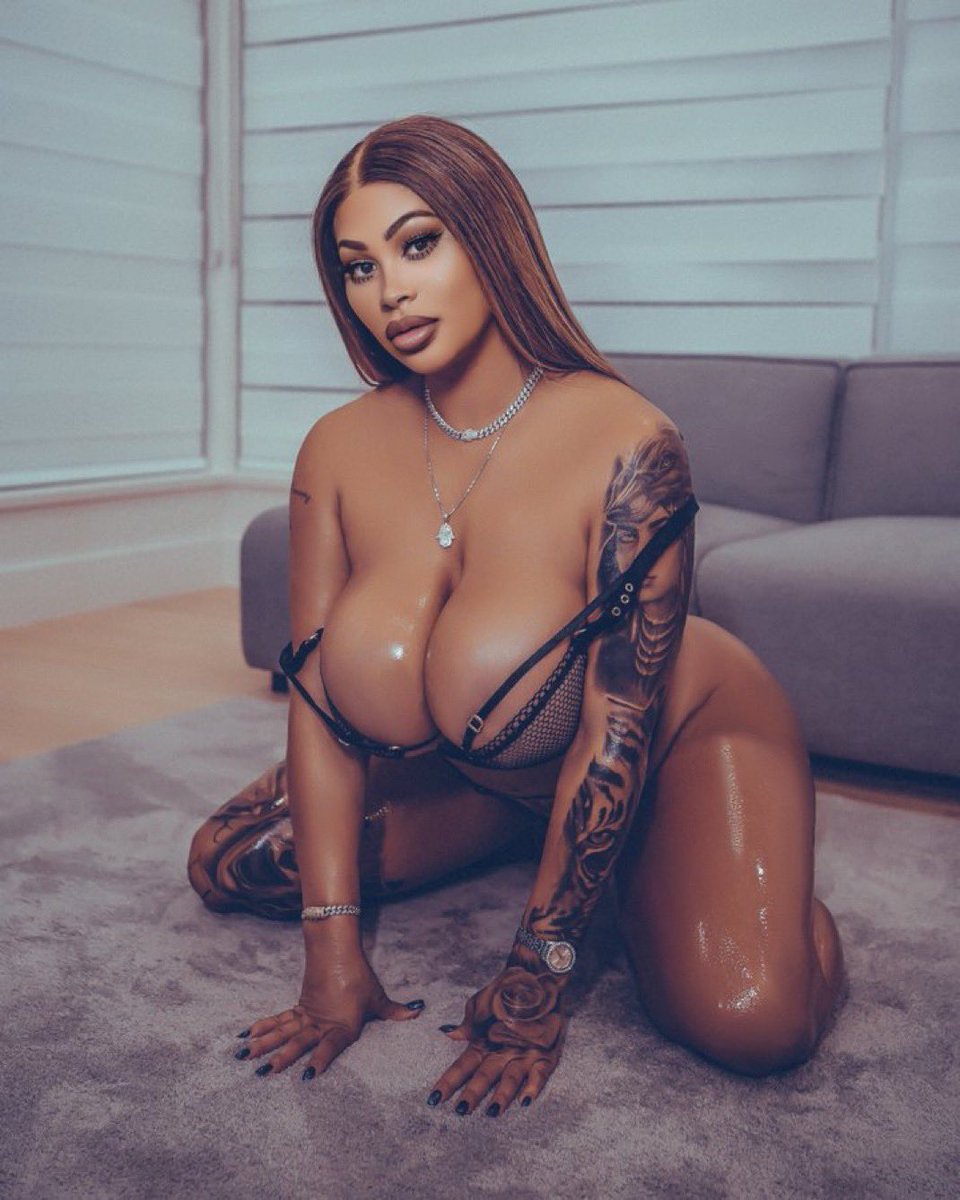 Bimbo Paradize 💕 tweet media