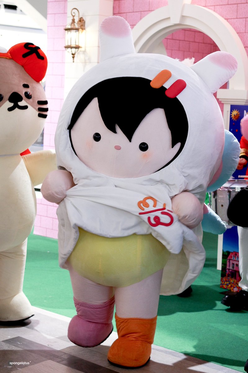 로터스. tweet media