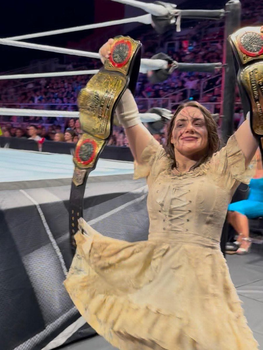 Nikki Cross tweet media