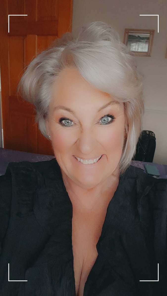 Julie Martin ❤ tweet media