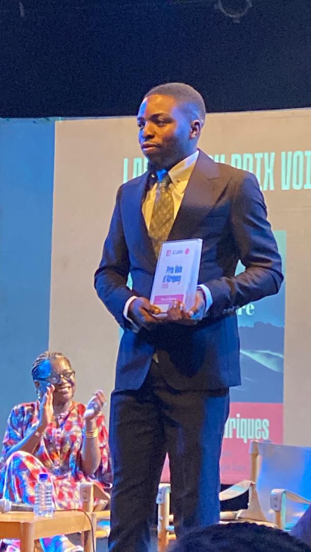 Le Souverain Libre tweet media