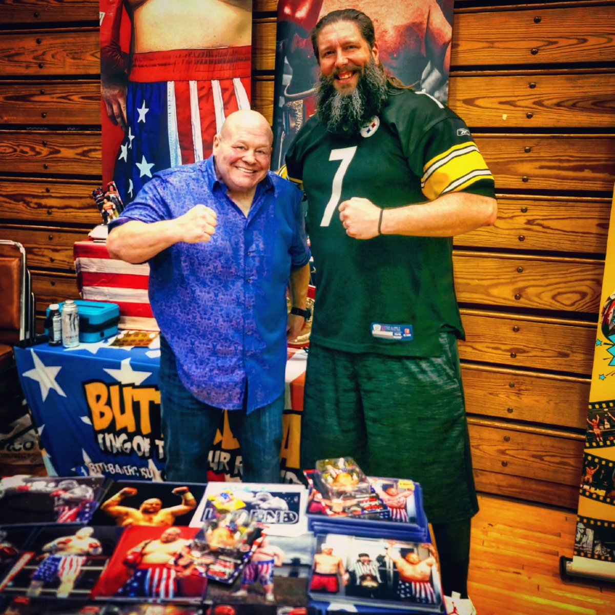 nedrolsma's tweet photo. 🥊🍩 Haymakers &amp; "Hertz Donuts" 🍩🥊
w/ @Realbutterbean1 &amp; @imsevenfeet aka "Marcus Eriksen" from @OfficialHIMYM
#mma #wwe #butterbean #imsevenfeet #himym https://t.co/c1uzgt1XzG