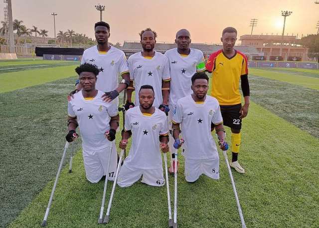 BOXINGCORNER_'s tweet photo. 🇬🇭 HEAR ME OUT‼️🤦🏽‍♂️: Ghana just approved $14 million to the Black Stars for the 2026 World Cup.

Corporate sponsors lined up last night.
Government officials smiled for cameras.
The room was full of suits and big promises.

Now read this carefully.🤦🏽‍♂️

Ghana’s national amputee team won AFCON in Tanzania.

Back to back champions.

After winning the trophy their captain Richard Opentil went on camera and begged Ghanaians for money to buy tickets home.

CHAMPIONS.

Begging for tickets to return home.

Their coach even bought their jerseys from Kantamanto market because nobody funded them properly.

Even In 2024 the Sports Minister demanded they account for donations they received.

Not the government’s money. oo but
Donations from a private Persons.

The just ended Interco in Kumasi proved Ghana is bursting with talent across other Sports. Hungry. Gifted. Invisible.

The Black Stars haven’t won AFCON since 1982.

But Ghana keeps writing the same cheque to the same people. $14 million this time plus corporate $$$millions for one team.

Ghana does not have a sports policy.

Ghana has a Black Stars policy.

Every other sport can beg. 🤦🏽‍♂️😭😤🇬🇭

#GhanaSports #BlackStars #HearMeOut #GhanaBoxing