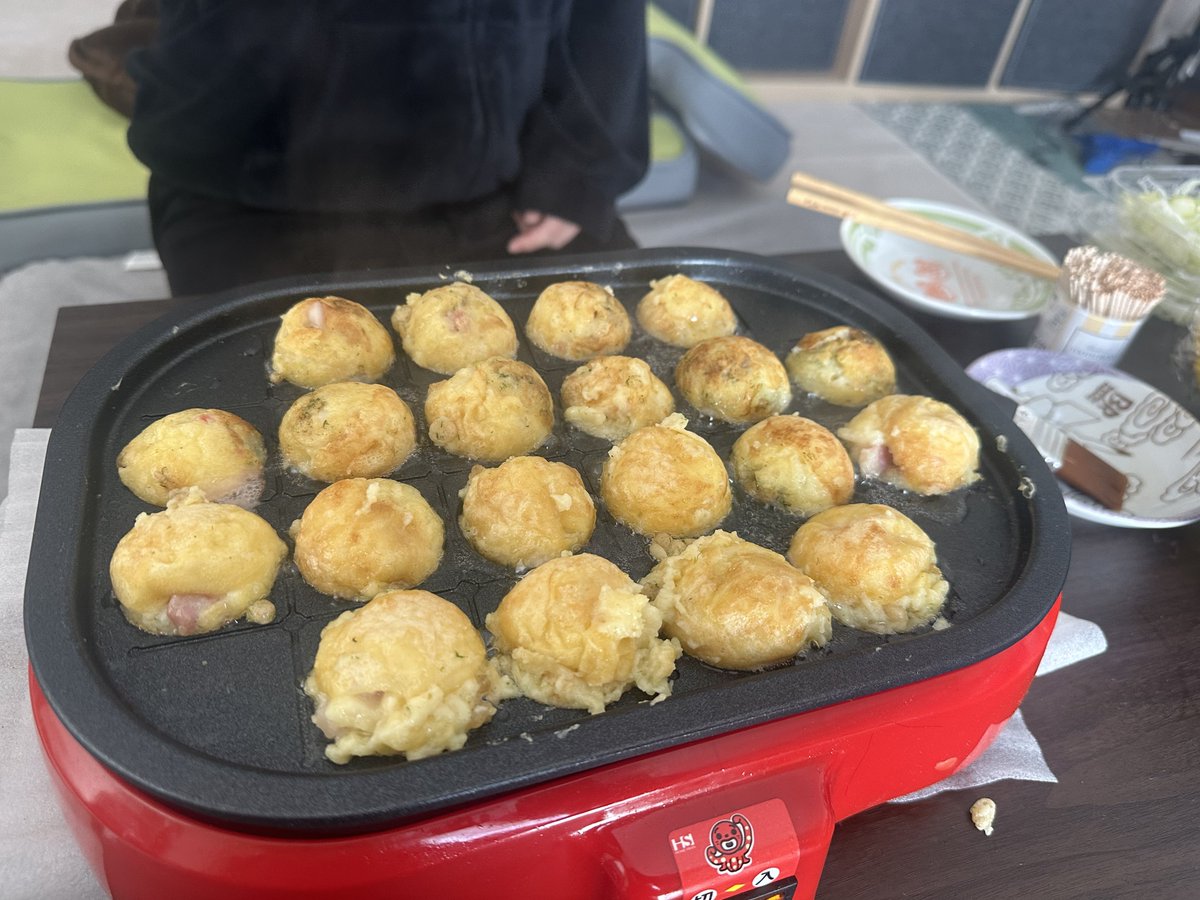 そろぼっち tweet media