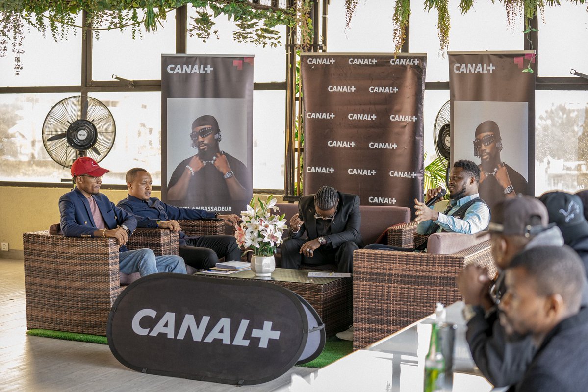 AndrMushamalir1's tweet image. Business Brunch à #Goma : signature officielle du contrat entre @canalplus et l’artiste @bargoss_irbajo, en présence des médias, au #JerrysonHôtel. Une collaboration stratégique pleine de promesses. 
 #Canalplus #BusinessBrunch #Drc