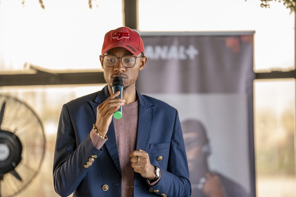 AndrMushamalir1's tweet image. Business Brunch à #Goma : signature officielle du contrat entre @canalplus et l’artiste @bargoss_irbajo, en présence des médias, au #JerrysonHôtel. Une collaboration stratégique pleine de promesses. 
 #Canalplus #BusinessBrunch #Drc