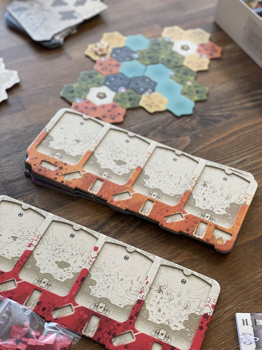 ボードゲームカフェ JOGO tweet media