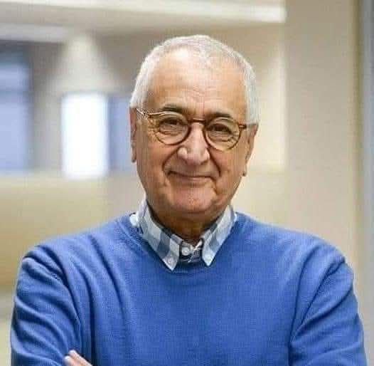 Amerika’dan gelen bir misafirime su verdim, boğazına kaçtı, öksürdü, “HELAL” dedim.
Anlamadı.
Ne anlama geliyor, diye yüzüme baktı.
Anlatmaya çalıştım.
Amerika’da yirmi beş yıl bulunmuş, orada üniversite düzeyinde ders
vermiş birisi olarak kavramın bizdeki anlamını veremediğimin