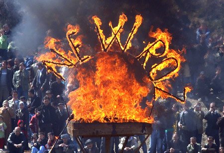 Laborans tweet media