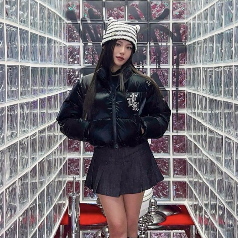 xchxxmi's tweet photo. ส่งต่อ beanie NY plush &amp; striped meow หมวกหูแมว มือ1 แค่ลองใส่ ✨990รส.✨ 

#พรีเกาหลี #พรีออเดอร์เกาหลี #mlb #mlbthailand #ส่งต่อเสื้อผ้า #เสื้อผ้ามือสอง #stylistshop #ส่งต่อเสื้อผ้ามือ2 #ส่งต่อstylish https://t.co/shdm4zbV6W
