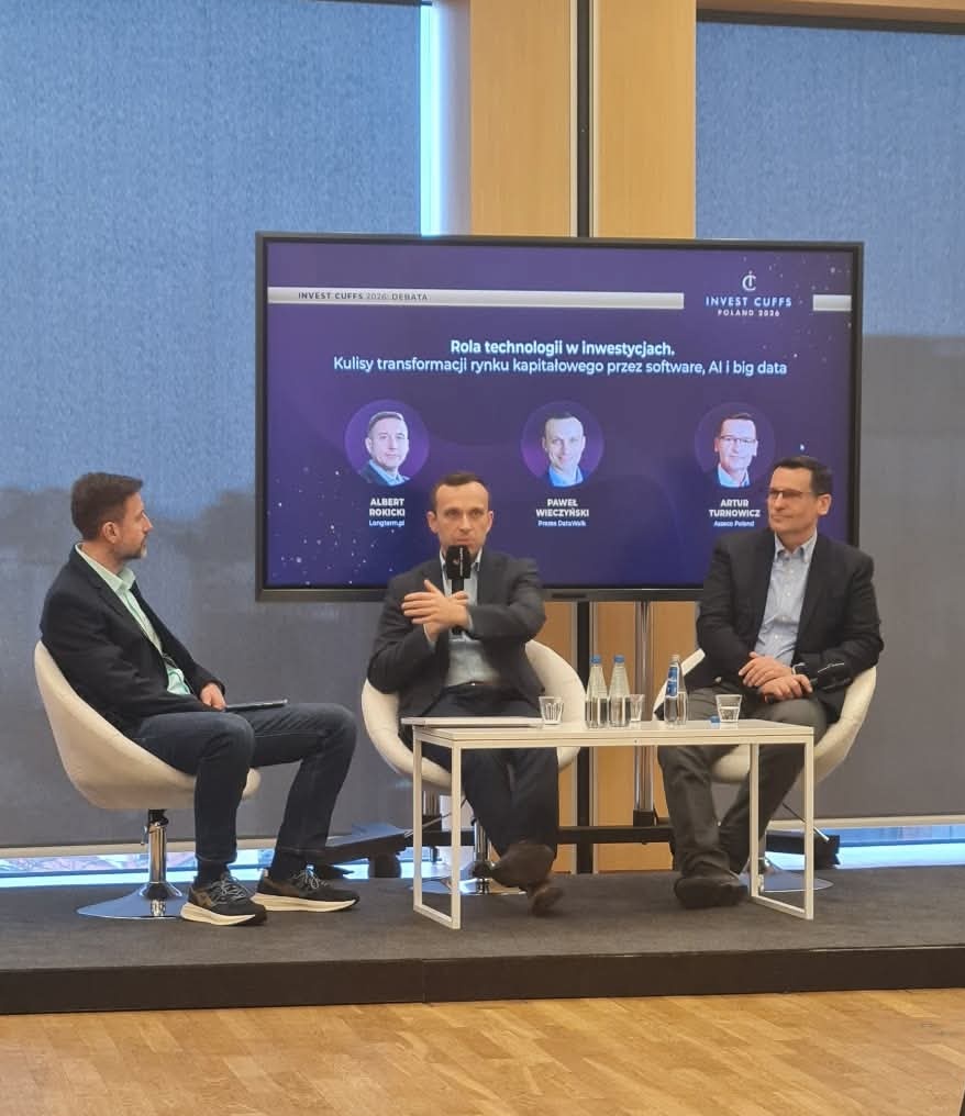 Longterm44's tweet image. Wczoraj miałem wielką przyjemność prowadzić 2 panele dyskusyjne podczas
 @InvestCuffs Pierwszy o AI z Pawłem Wieczyńskim @DataWalk Arturem Trunonowiczem @asseco_pl Drugi o #DeepTech ponownie z Pawłem Wieczyńskim #DataWalk Grzegorzem Brona @CreotechSa @CreotechQuantum i Arturem