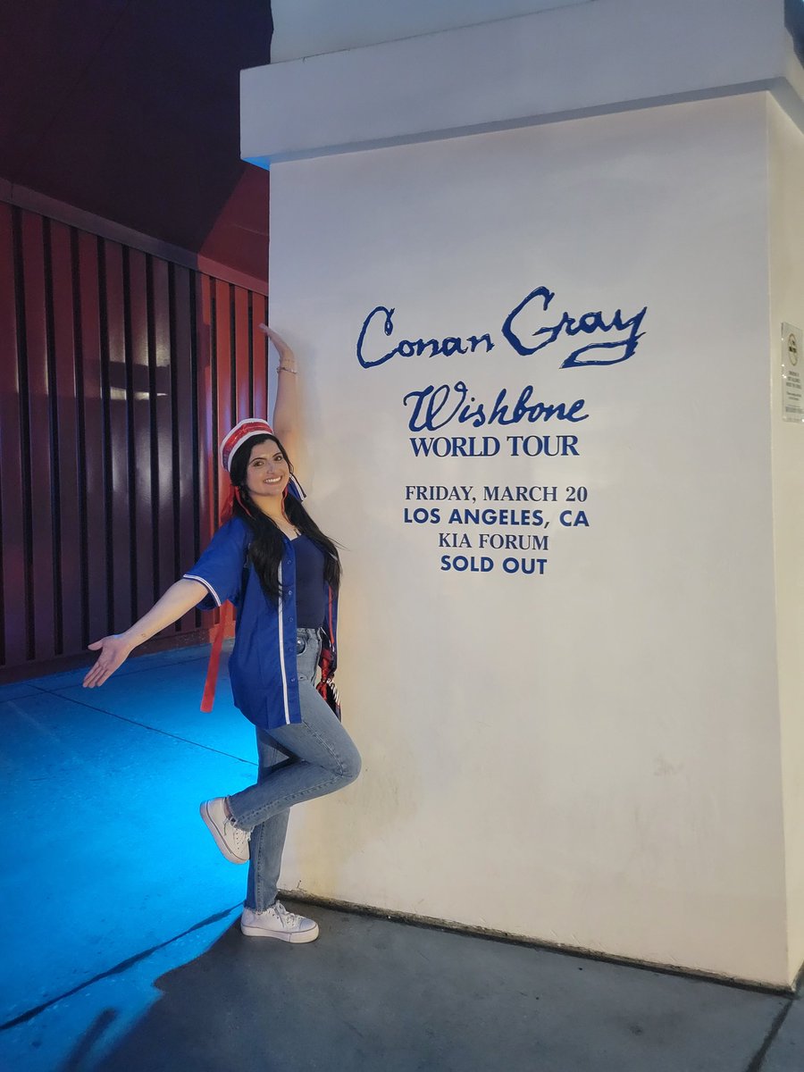 hales IS SEEING CONAN tweet media