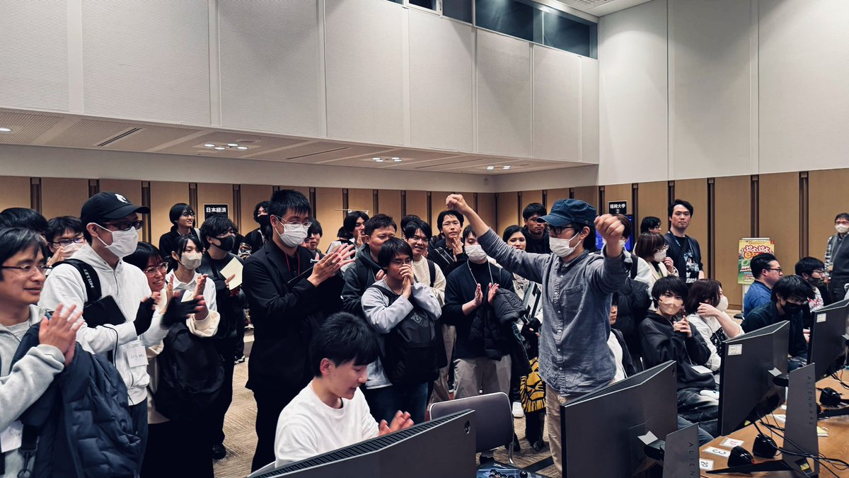 本日のスト6大会、優勝は「ナカムラ」さんでした！

優勝者には株式会社海千様より明太子ギフト券、そして有志よりBauhutteのゲーミング座椅子が送られます

おめでとうございます！
#海千