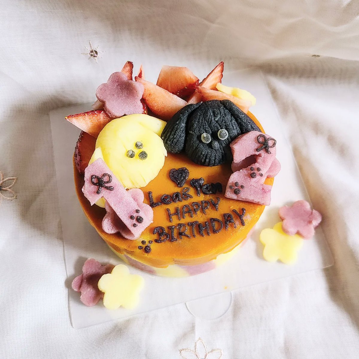 0yyxCeQioxevDaH's tweet photo. #わんちゃん用ケーキ 
わんちゃんも大事な家族
お誕生日もお祝いしたいよね🥰 https://t.co/rDVleudaMh
