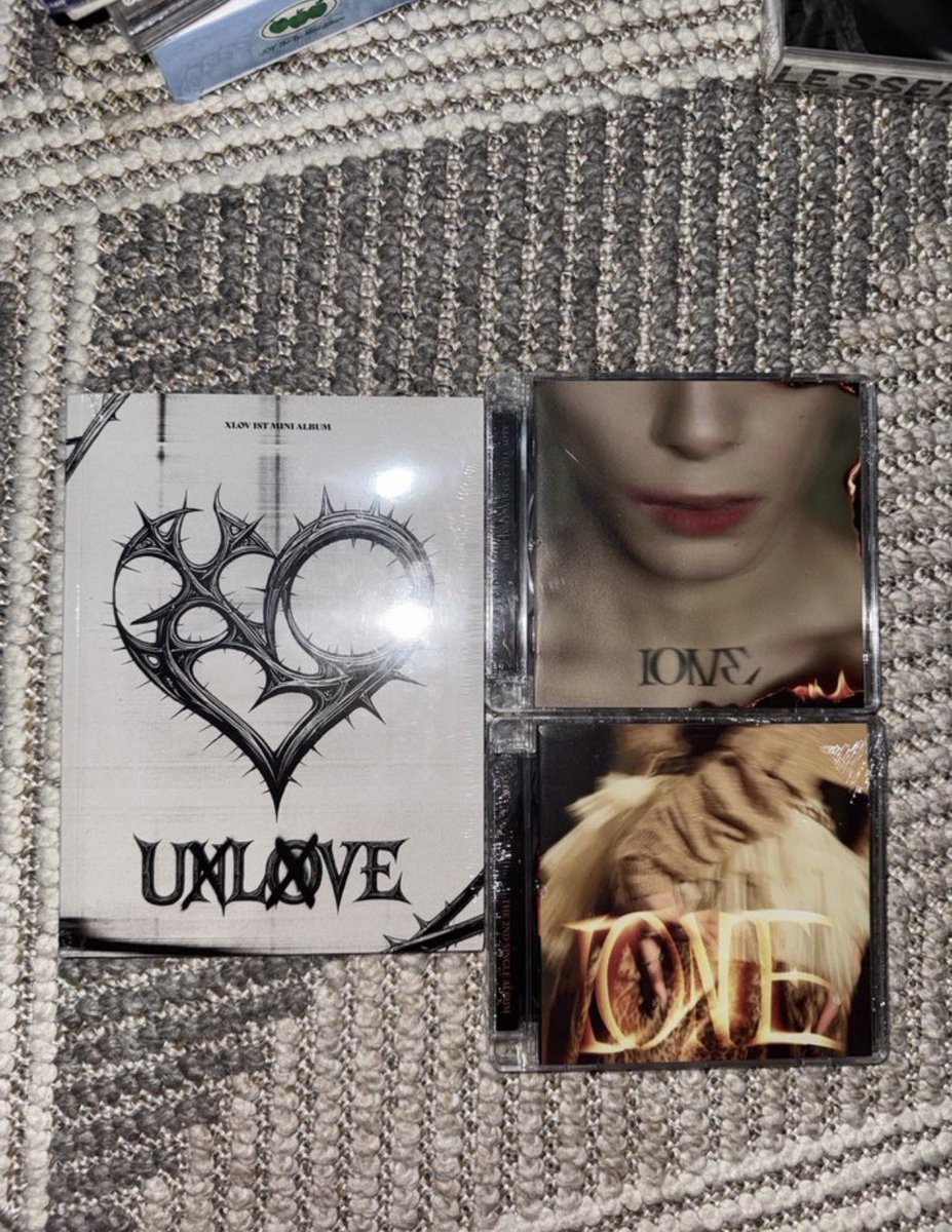 moonloves tweet media