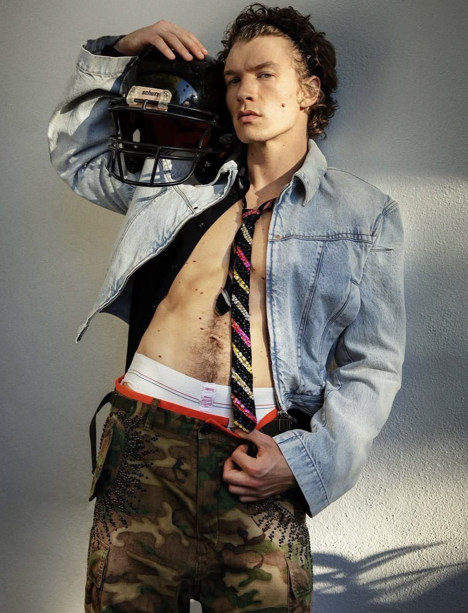 daily connor storrie (@dailyxconnor) on Twitter photo 