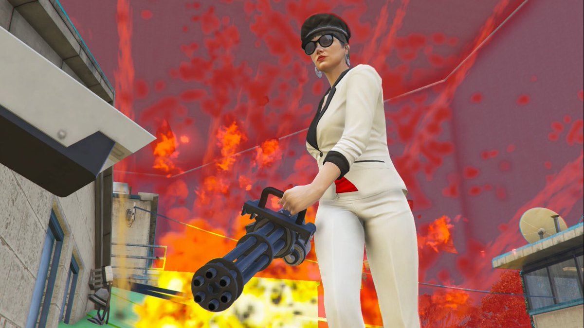 R1CHIE C tweet media