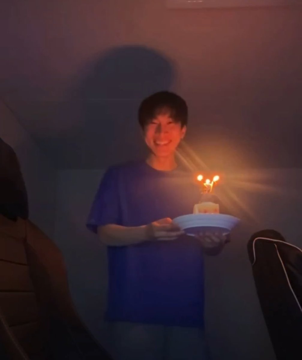 🍒 (@catnyange) on Twitter photo 