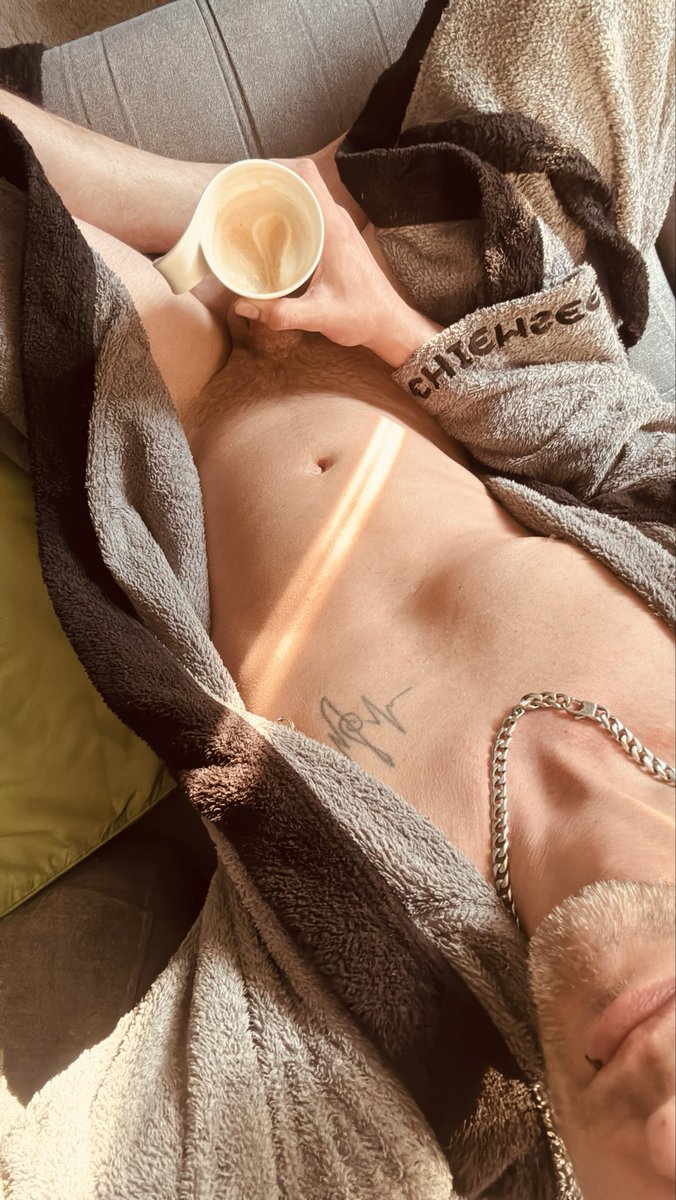 Good morning everybody. 
DM open for everyone #tfm #gay #men #boys #women #girls