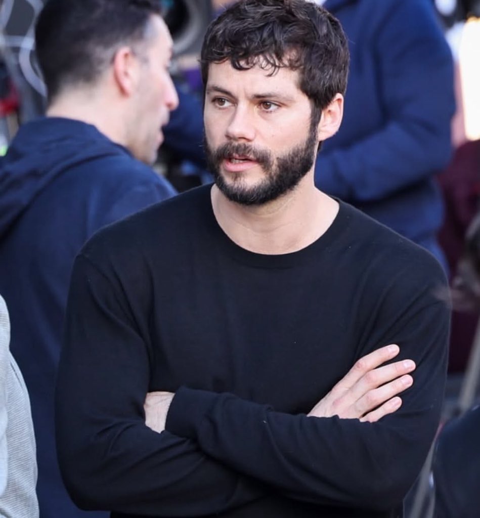 ً leigh⁷ ᥫ᭡ ARIRANG AOTY tweet media