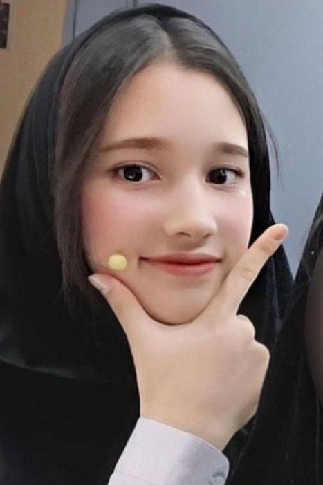 TeamBahiyyihIna's tweet photo. Happy Eid Mubarak!
Admin sebagai perwakilan admin-admin Team Bahiyyih Indonesia mengucapkan mohon maaf lahir dan batin 🥰🙏🏻 https://t.co/nR6AHiiYHG