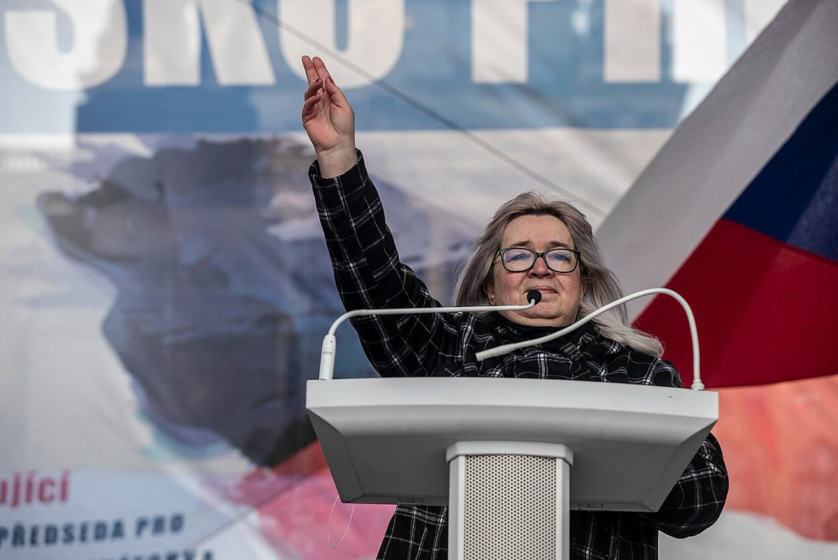 Poslední skaut™ tweet media