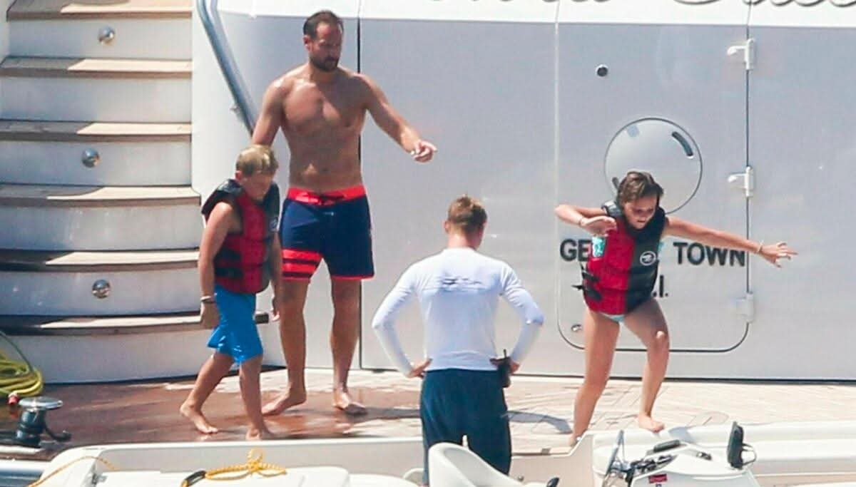 Rune Kosepote Andersen tweet media