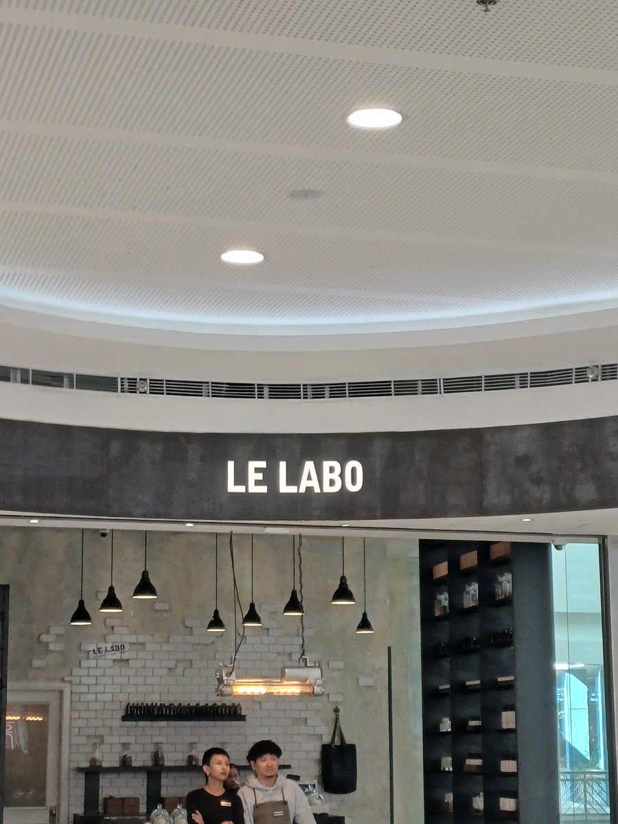 zed 💤 editor tweet media