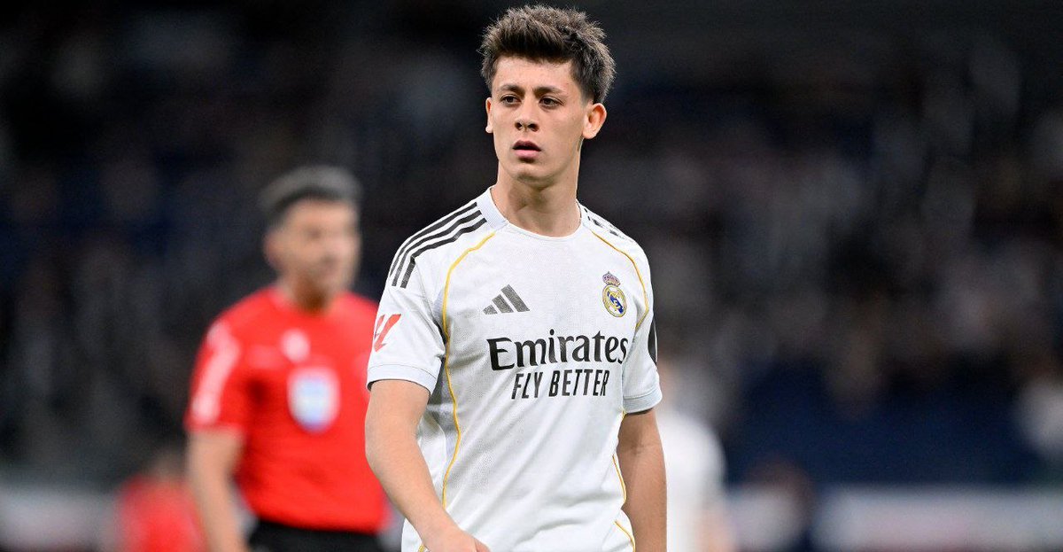 🗣️ Arda Güler: 

"Küçüklükten beri örnek aldığım futbolcu Alex de Souza'ydı. Şimdi biraz daha Mesut Özil ve Luka Modric'i izliyorum. Kendimi onlara benzetmeye çalışıyorum. Çok elit futbolcular." 

🔗 Real talks