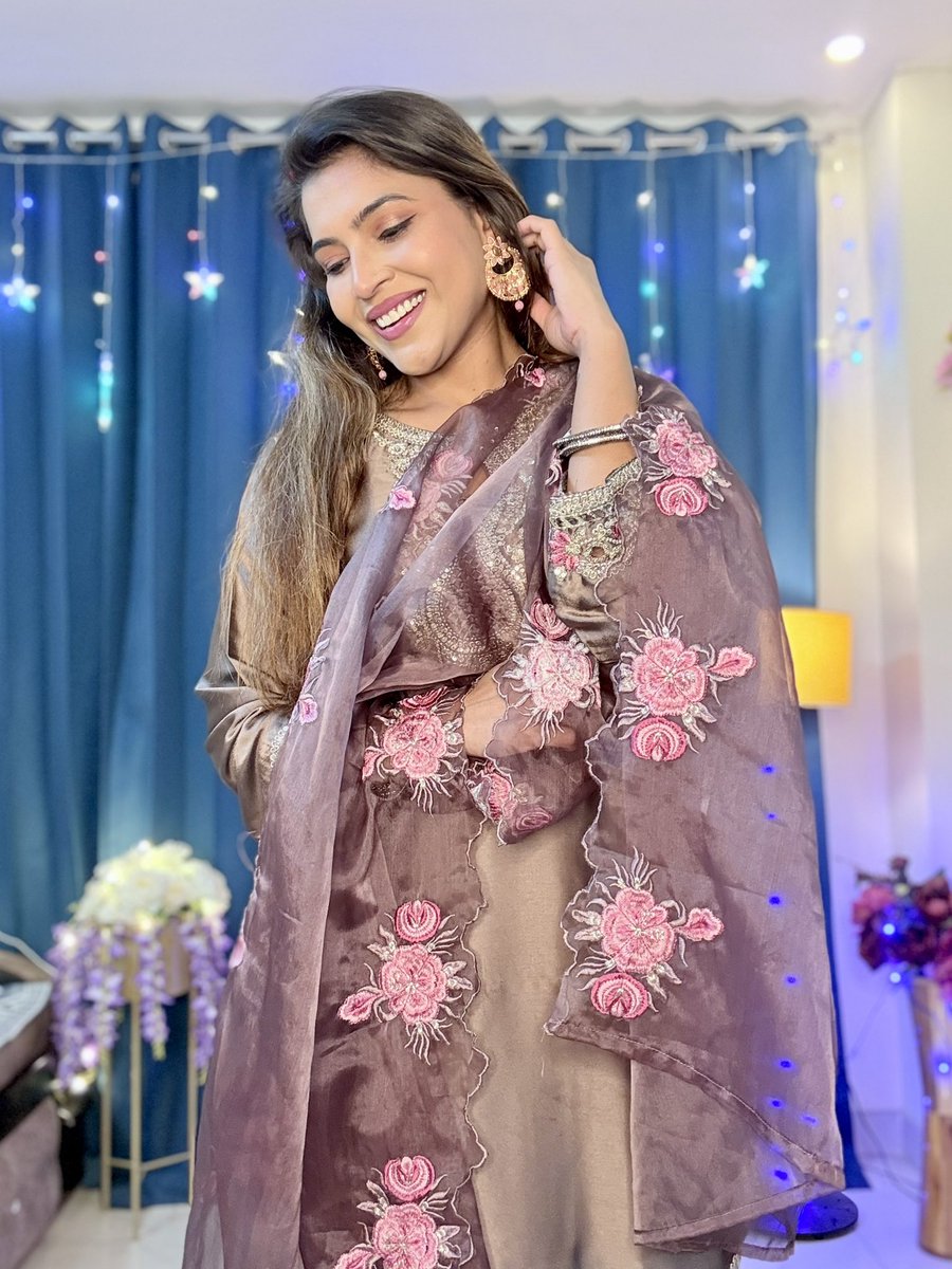 Tanya Chaudhari tweet media