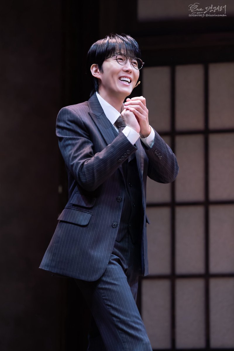 risorius_jb's tweet photo. 20260319 팬레터 
김재범 김해진

박수치면서 앞으로 나오는 중
밝게 웃는 해진선생님이 귀여우심🥰 https://t.co/UQOuB1MhLd