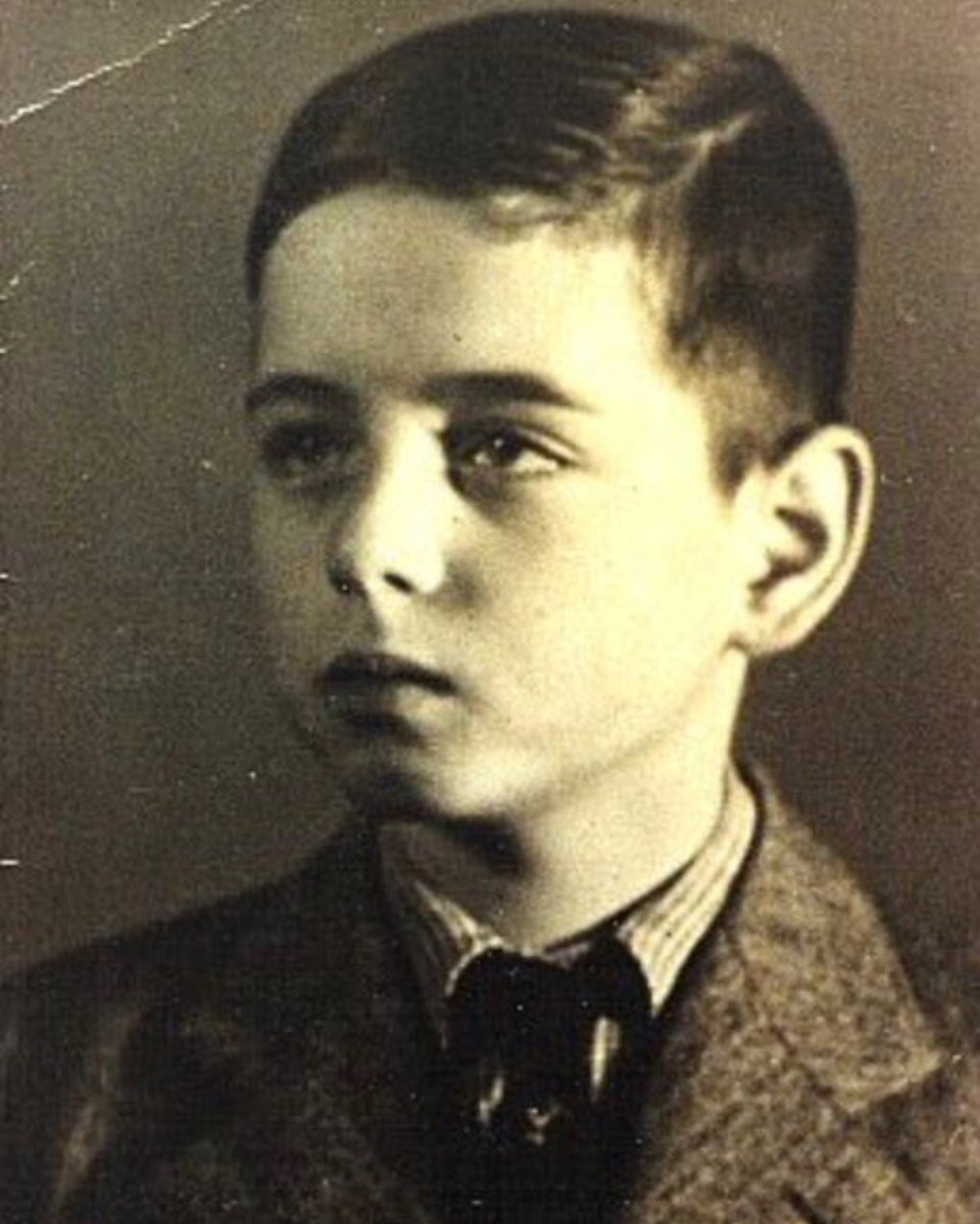 Auschwitz Memorial tweet media