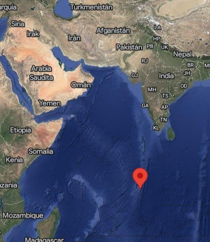 China Now tweet media