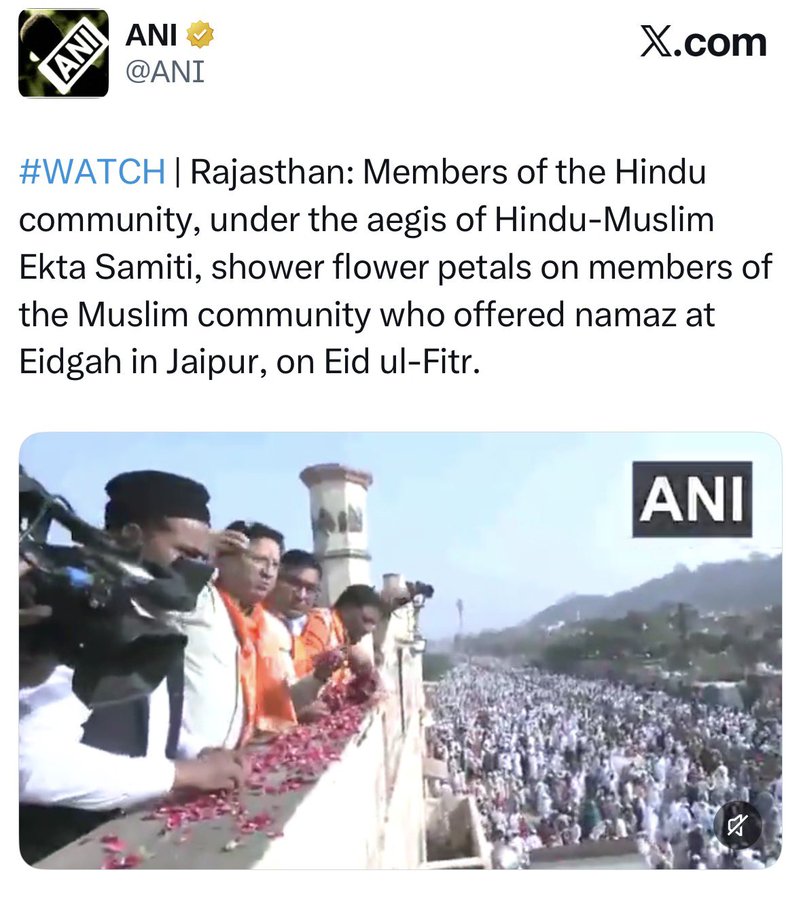 BineshKumarVer1's tweet photo. मुसलमानों के त्योहार में  ईद-उल-फ़ित्र  क्षेत में हिंदुओं द्वारा फूल से स्वागत करते हुवे।

दूसरी फोटो में मुसलमानों द्वारा हिंदुओं के  त्योहार रामनवमी जुलूस में पत्थर के फूल बरसते हुए।

ज्यादा नहीं 5 दिन और बची है जिसमें आप शांतिदूतों द्वारा ऐसा करते हुए भी देख सकते हैं। https://t.co/GGx6S9ld1B