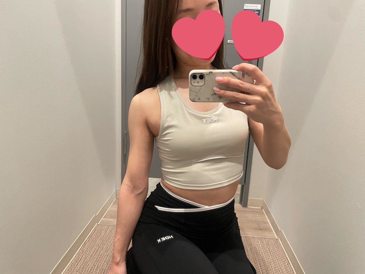 レニたん tweet media