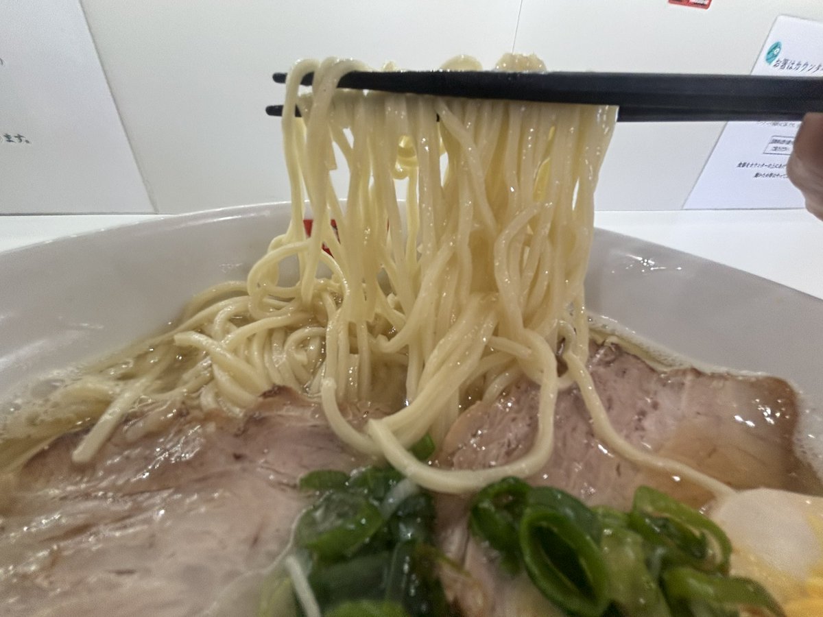 まるしん tweet media