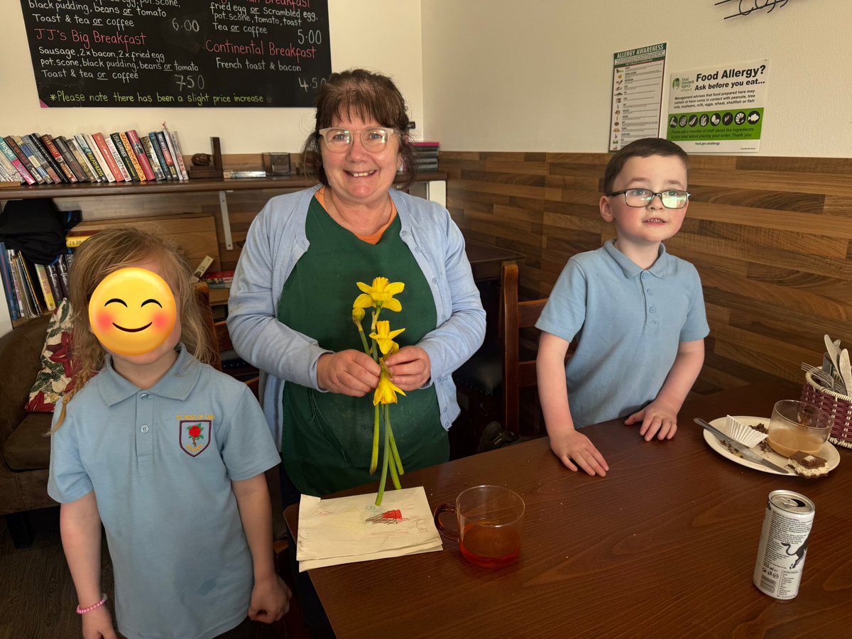 Mrs Nelson 👩‍🏫🍎 tweet media