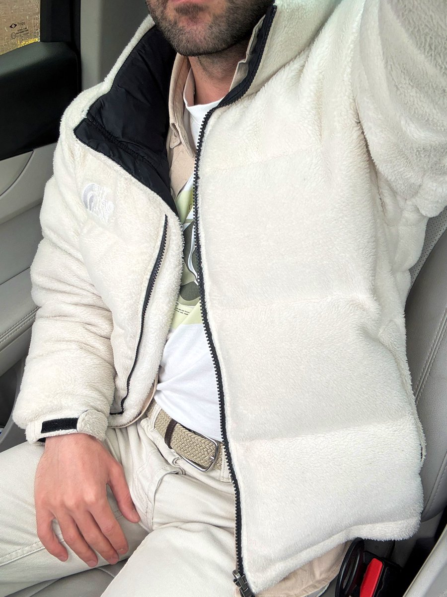 Sinyor H. tweet media