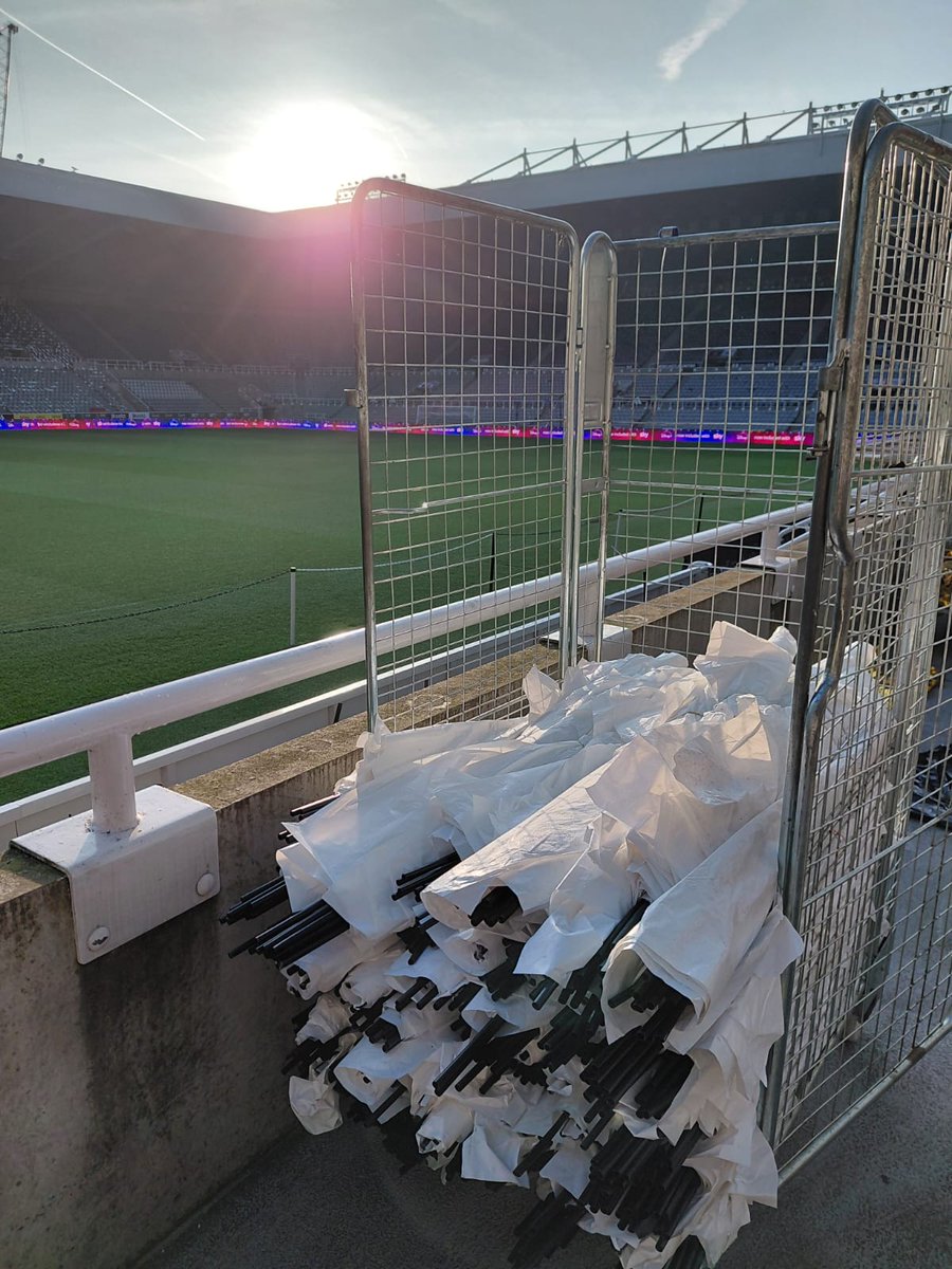 Wor Flags 🏴🏳 tweet media